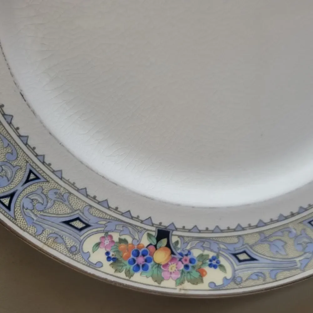 20s Vintage‎ Regal Ware RPCo made by Regal Pottery Co. 9 inch Plates England